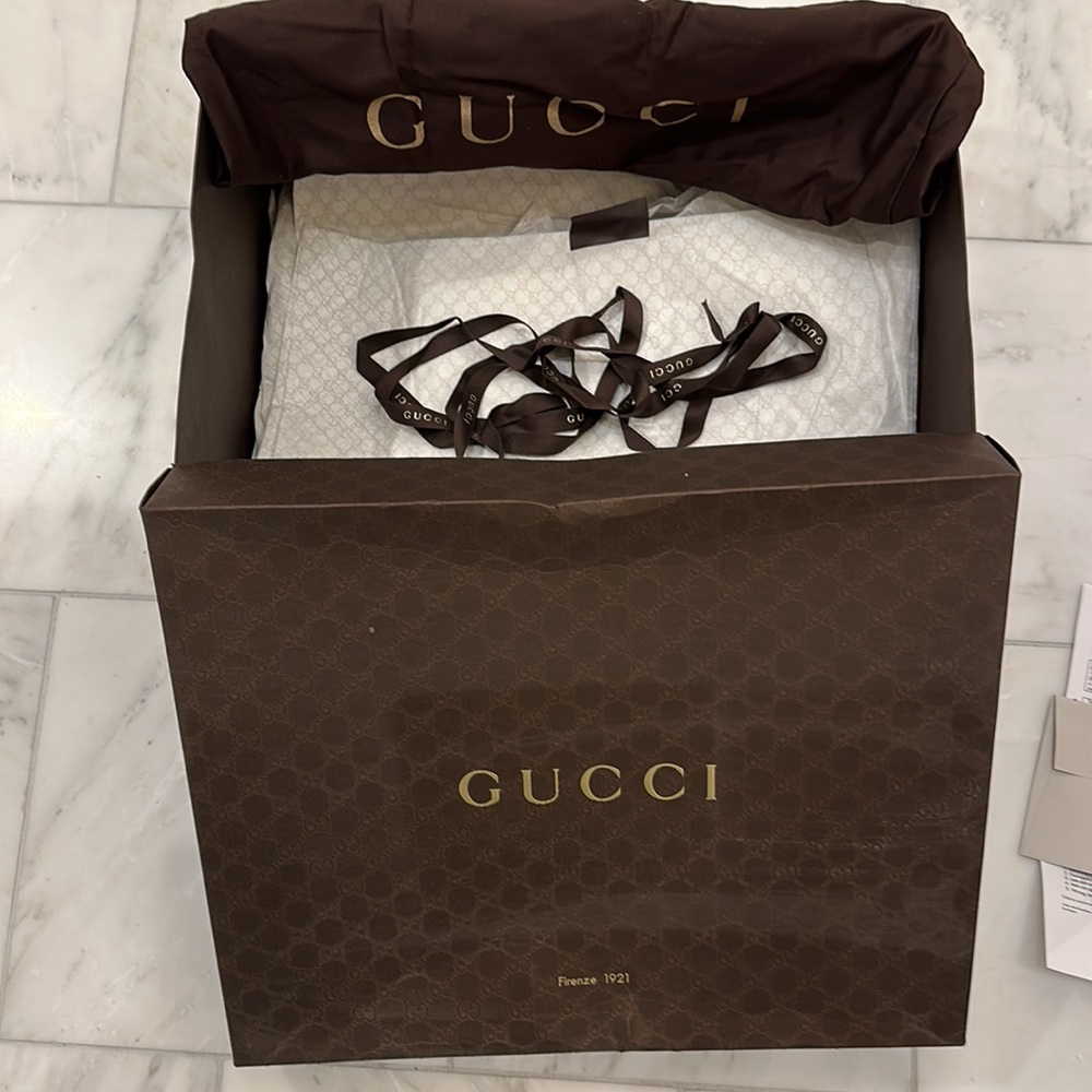 Gucci women’s Hobo handbag - Picture 3 of 12